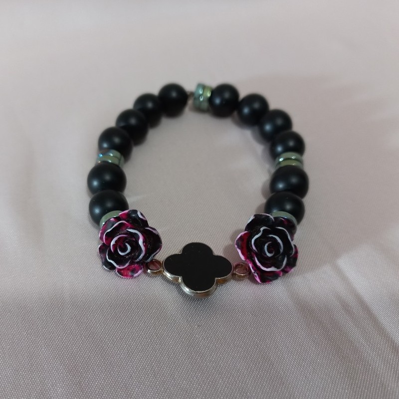 دستبند گلدار