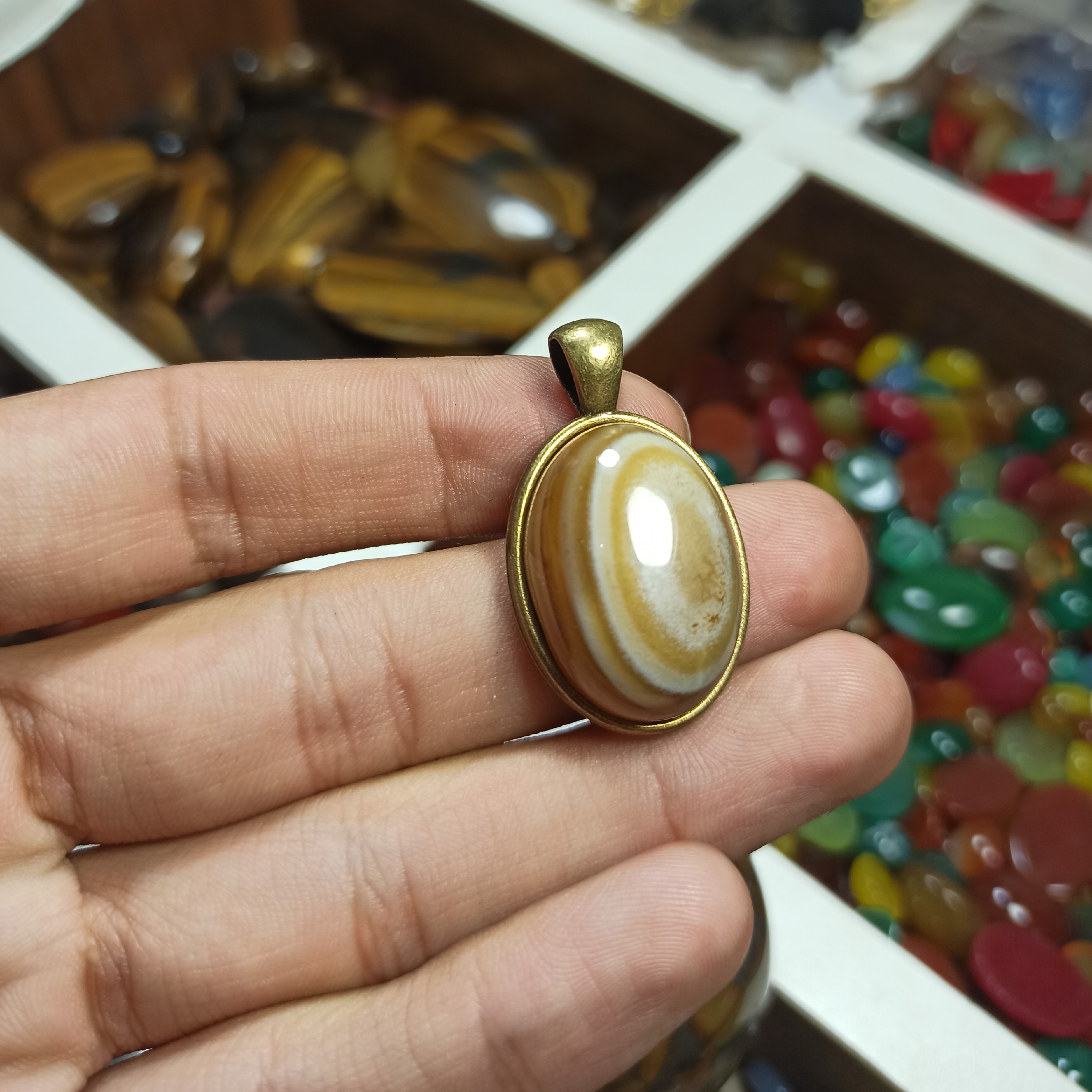 آویز گردنی عقیق سپوست