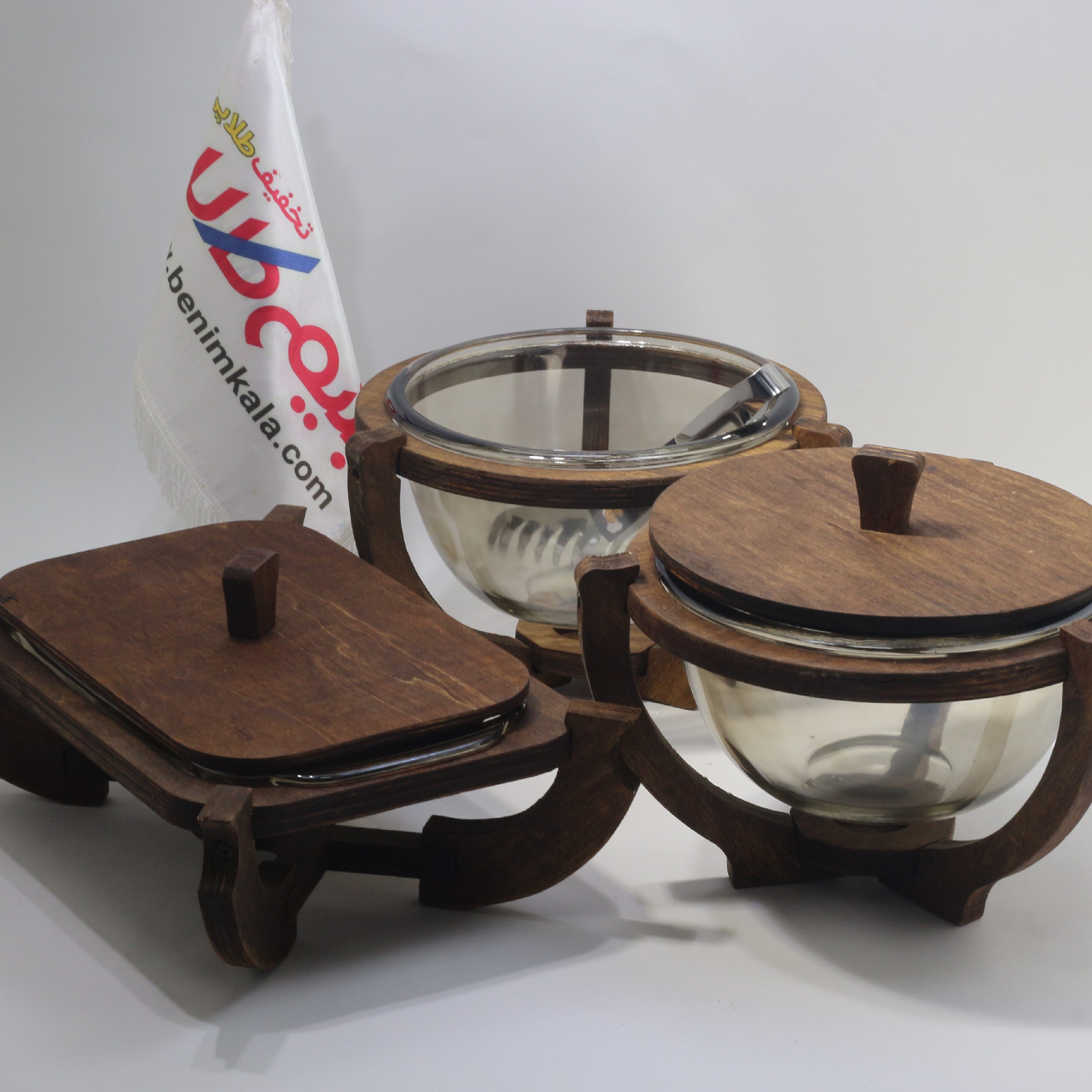 ست سوفله خوری چوبی  شامل مرغ خوری ،برنج و سالاد خوری می باشد