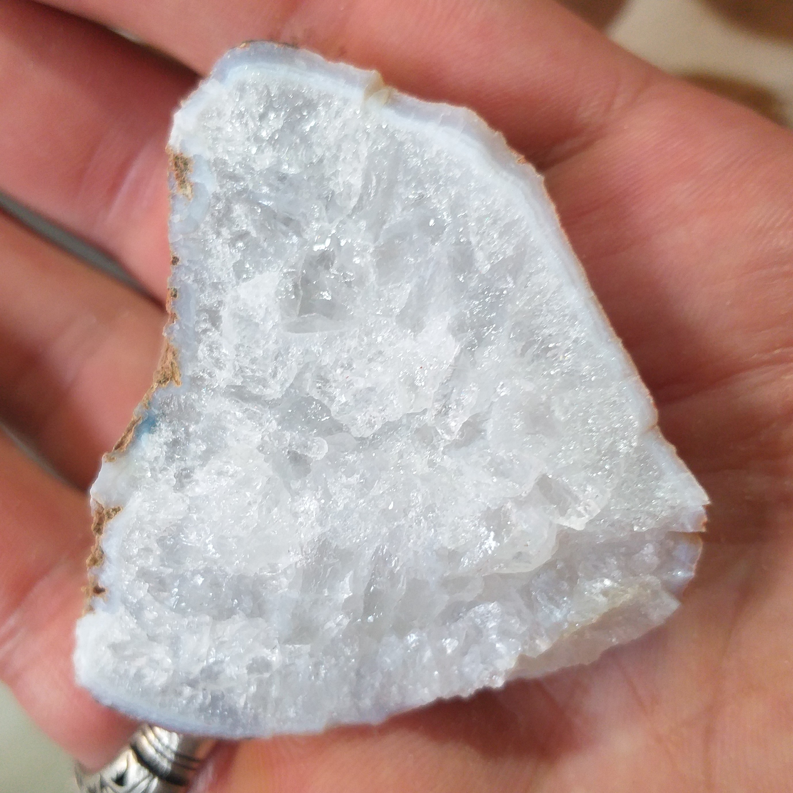 راف کوارتز زیبا و دیدنی با فرکانس عالی(r24)