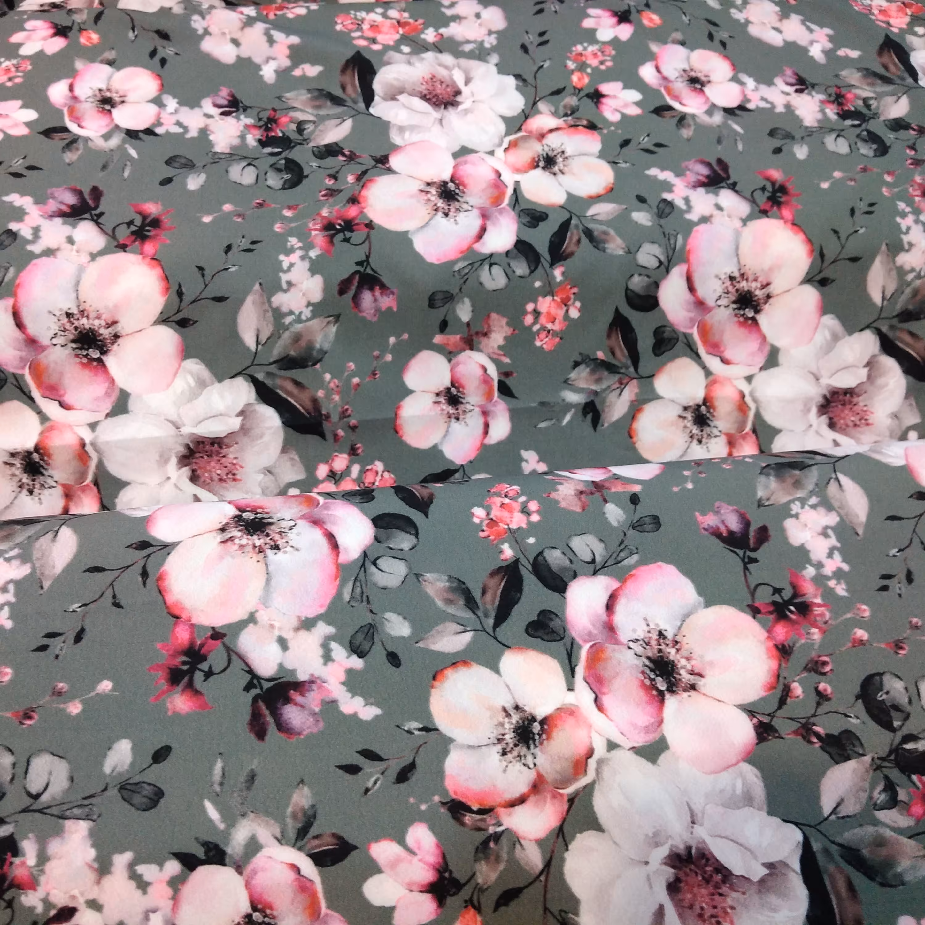 پارچه کرپ حریر طرح دار 22