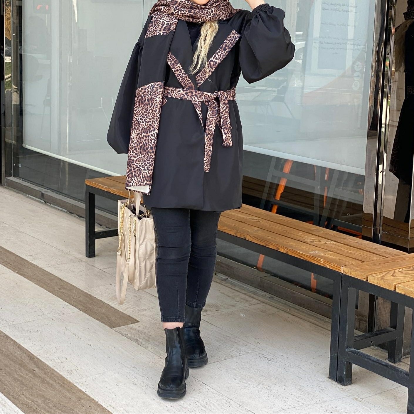 بارانی مشکی پلنگی جنس مموری ضد آب فری سایز