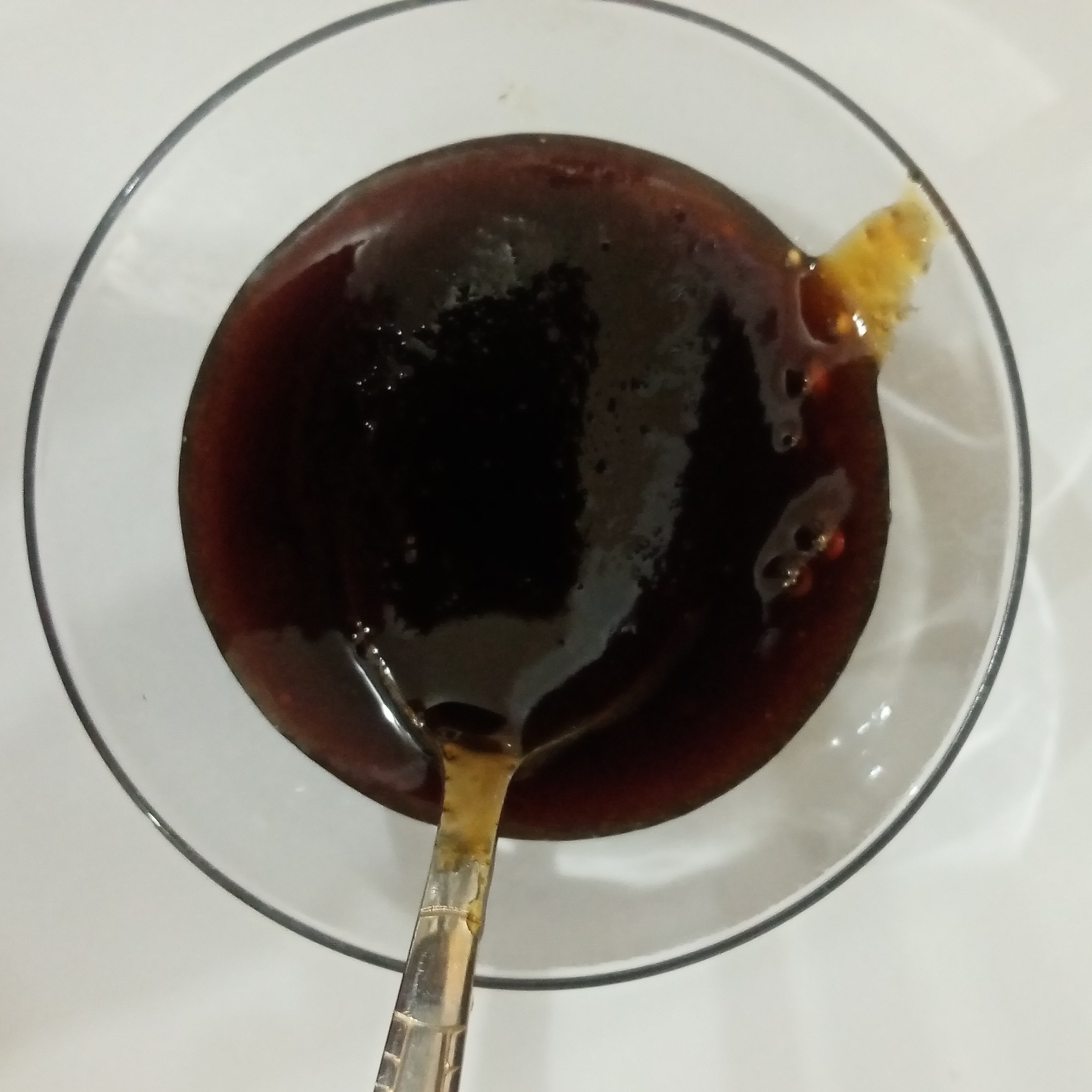 شیره چکیده شده از خرما(چومه)  محصول تمیز و بهداشتی یک کیلویی تضمین کیفیت 