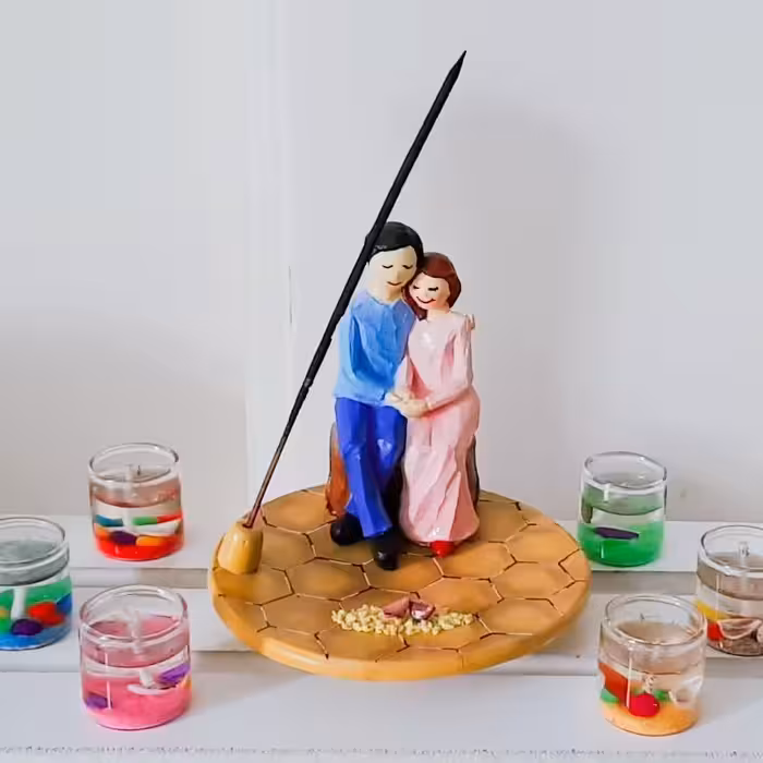 جاعودی  سفالی مدل زن و مرد نشسته مخصوص عود میله ای