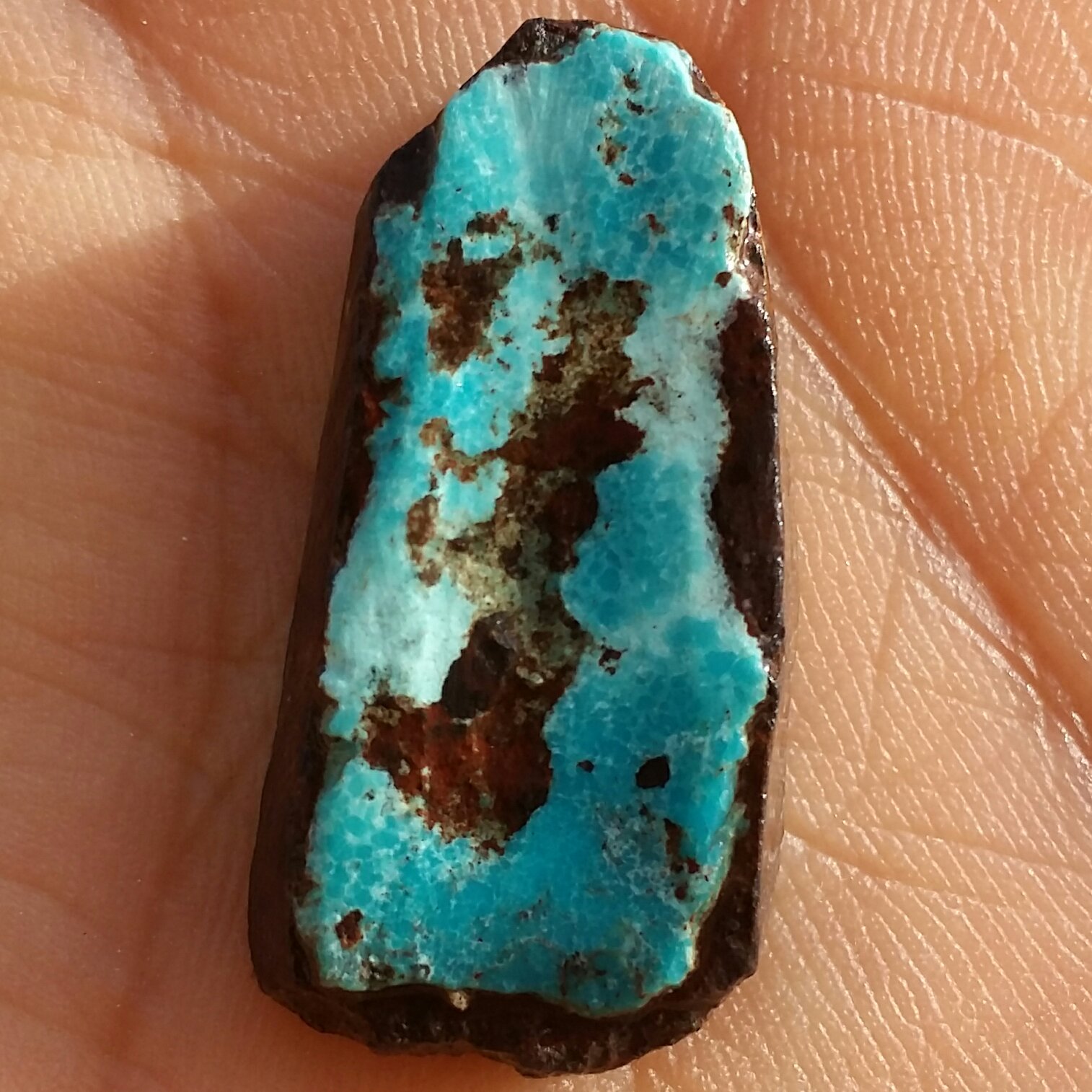 اسلایس سنگ راف فیروزه آبی بی نظییر اصل نیشابور 100 در 100 طبیعی شاااهکار خلقت
مناسب جهت دکوراسیون و ساخت نگین دیدنی
