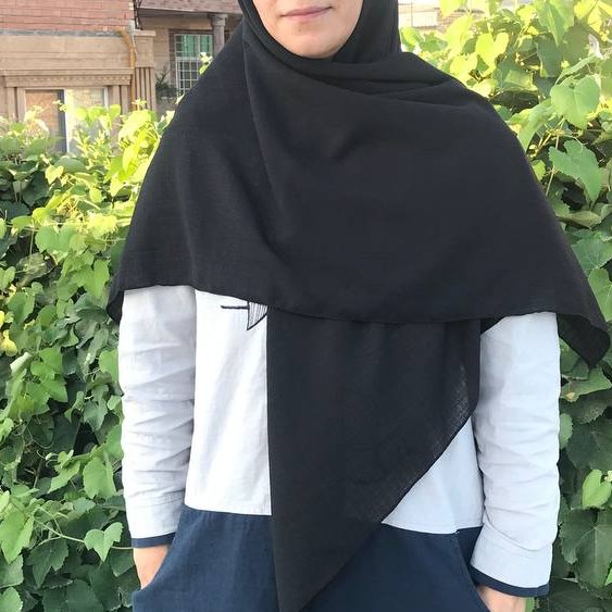 روسری ساده مشکی
