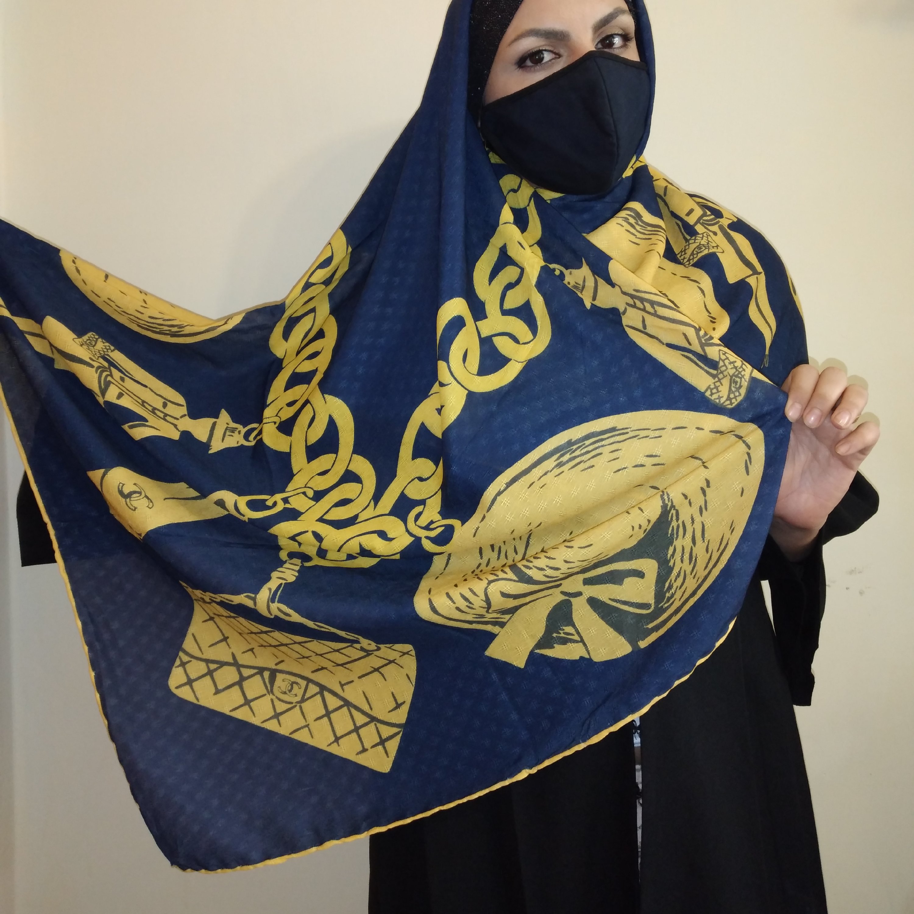 روسری نخی قواره بزرگ به هچ وجه لیز نیست