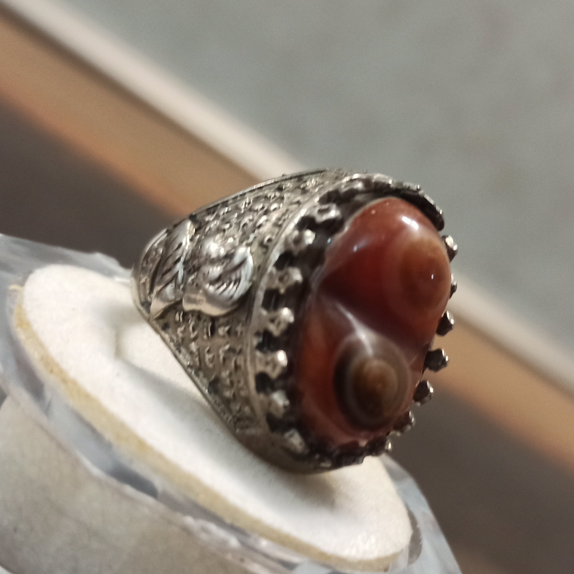 انگشتر نقره باباقوری دو کوهانه سرخ زیبا 