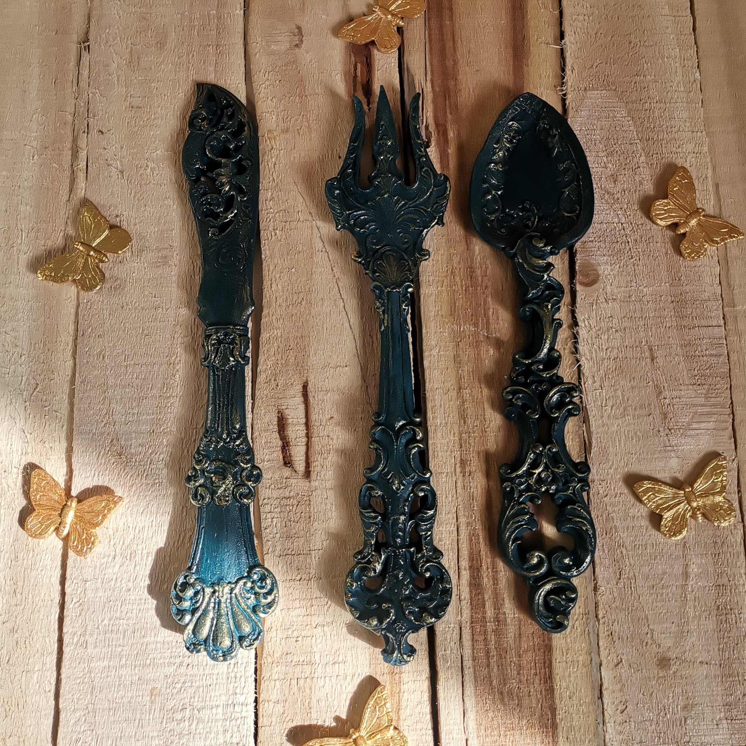 قاشق و چنگال و کارد دکوراتیو مناسب برای تزئین آشپزخانه و پذیرایی