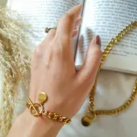 گردنبند و دستبند کارتیر با قفل تی