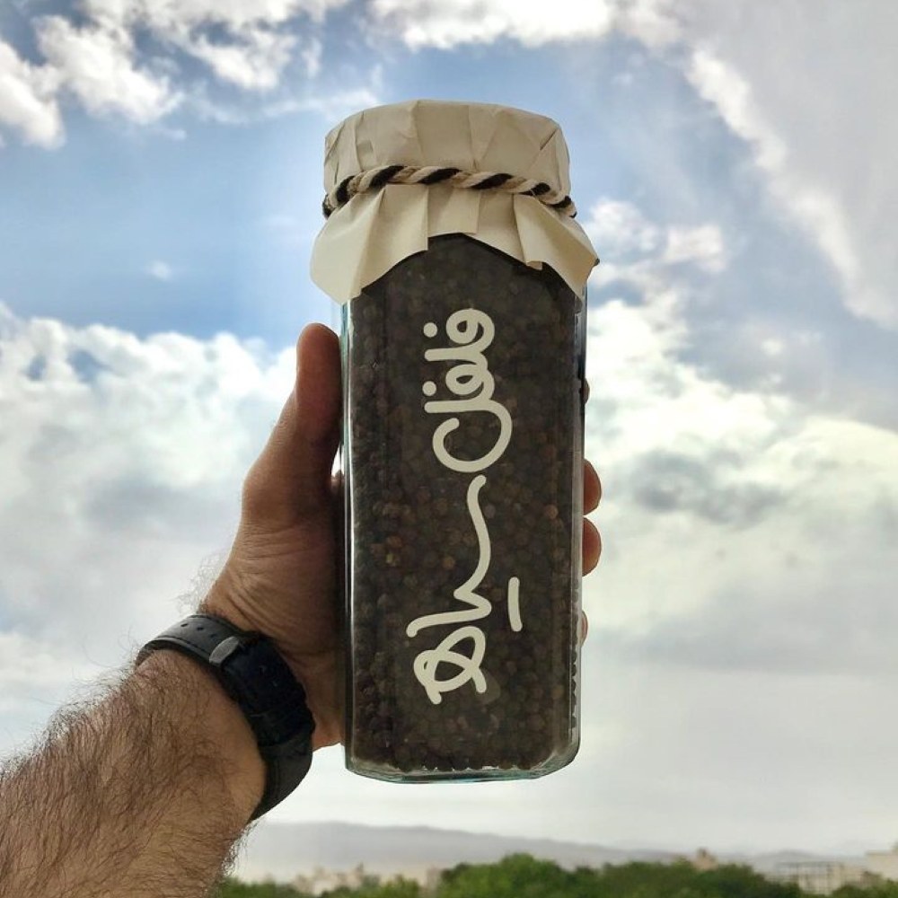 فلفل سیاه نسابیده شیشه 20در 7 با وزن خالص (400 گرم)