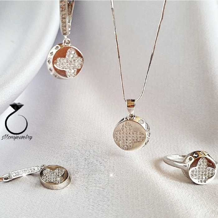 نیم ست نقره  زنانه تالیندی همراه زنجیر 3