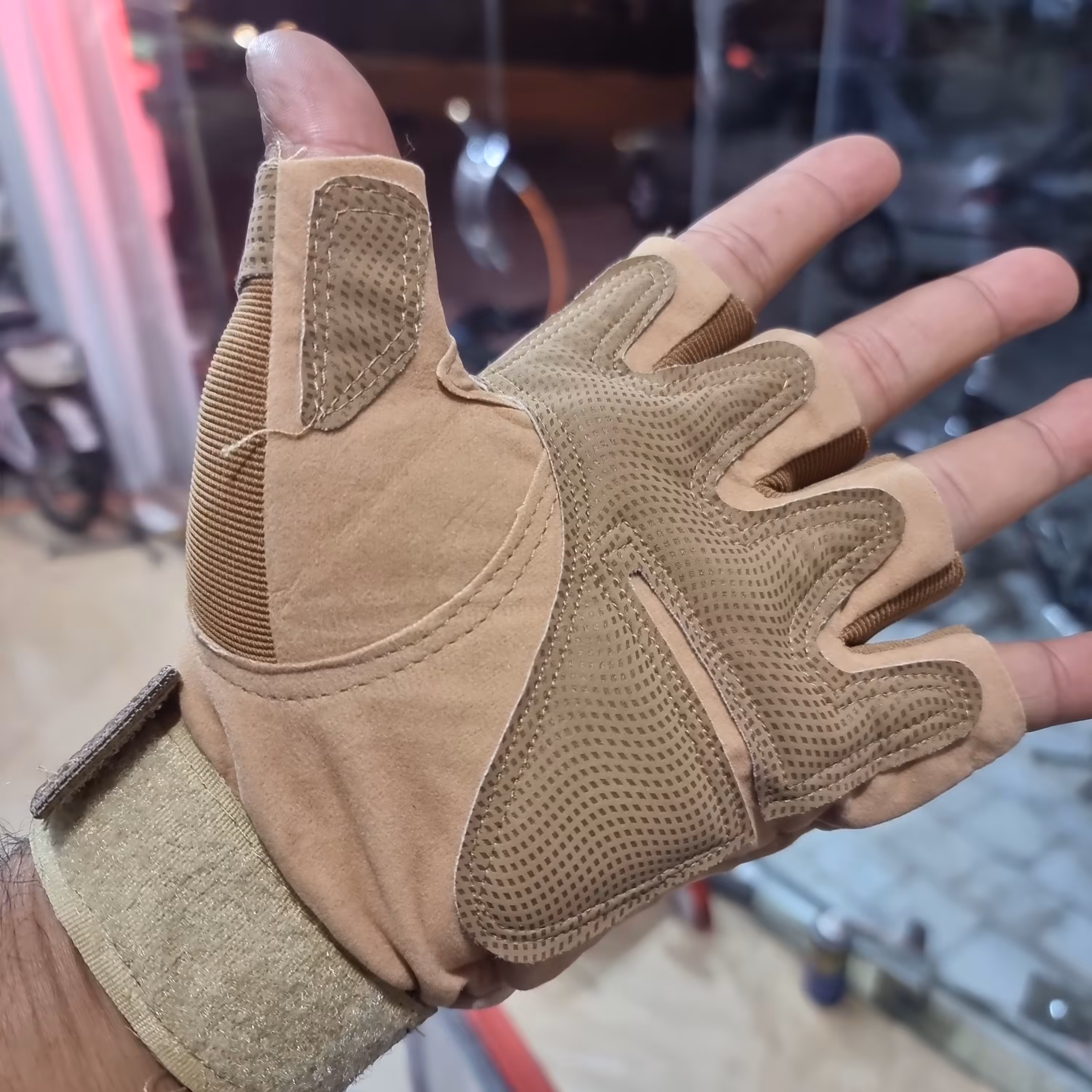 دستکش نیم پنجه دوچرخه و کوه 