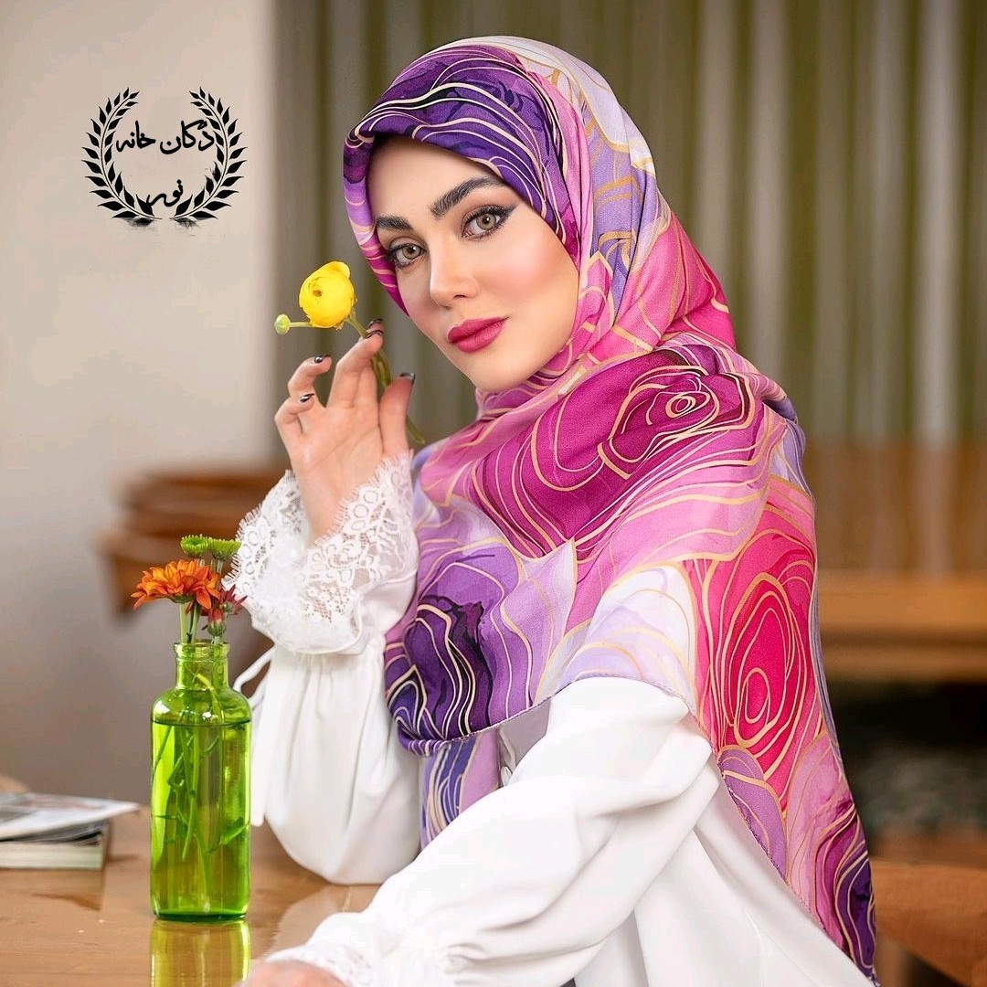 روسری گل گلی طیف رنگی بنفش