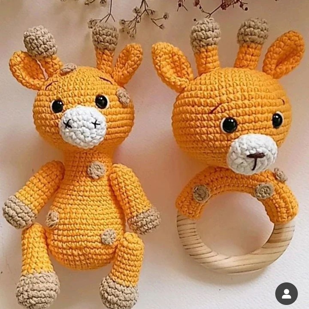 ست جغجغه دندونی و عروسک آغوشی بافتنی