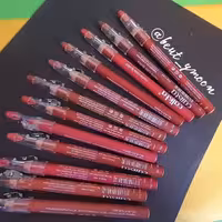 رژ لب مدادی کالیستا کاملا مات و مخملی تراشدار با ماندگاری بالا