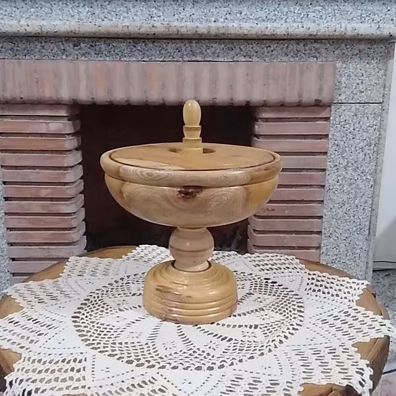 ظرف میوه و آجیل دارای در و پایه