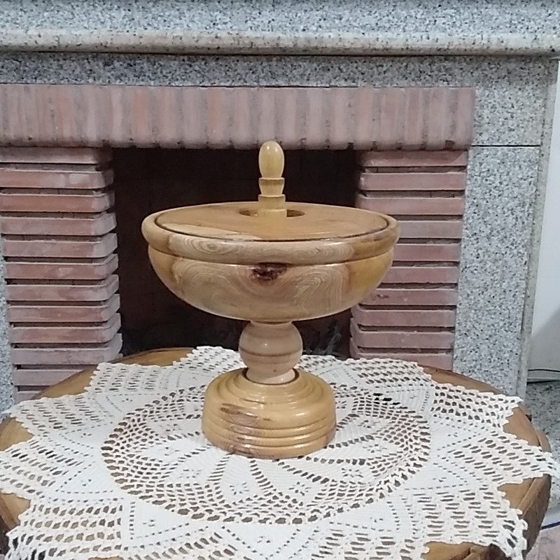 ظرف میوه و آجیل دارای در و پایه