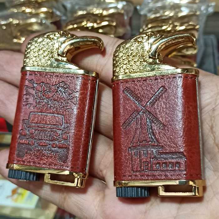 فندک چرمی طرح  عقاب  و پیپ