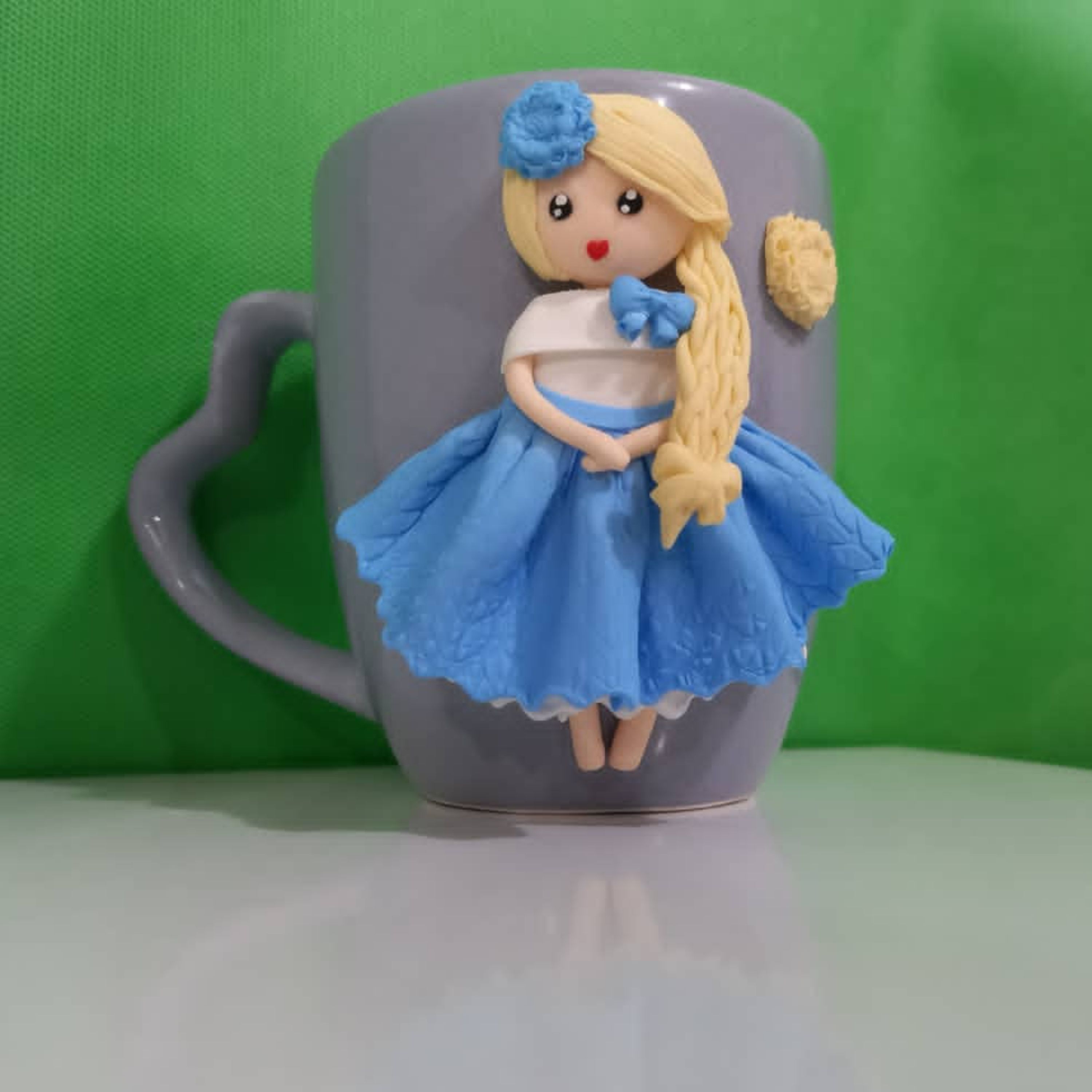 ماگ عروسکی السا خانم 1