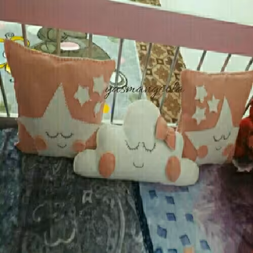 کوسن مربعی و ابر