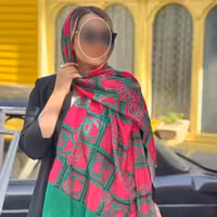 شال نخی طرح شنل سبز و سرخابی