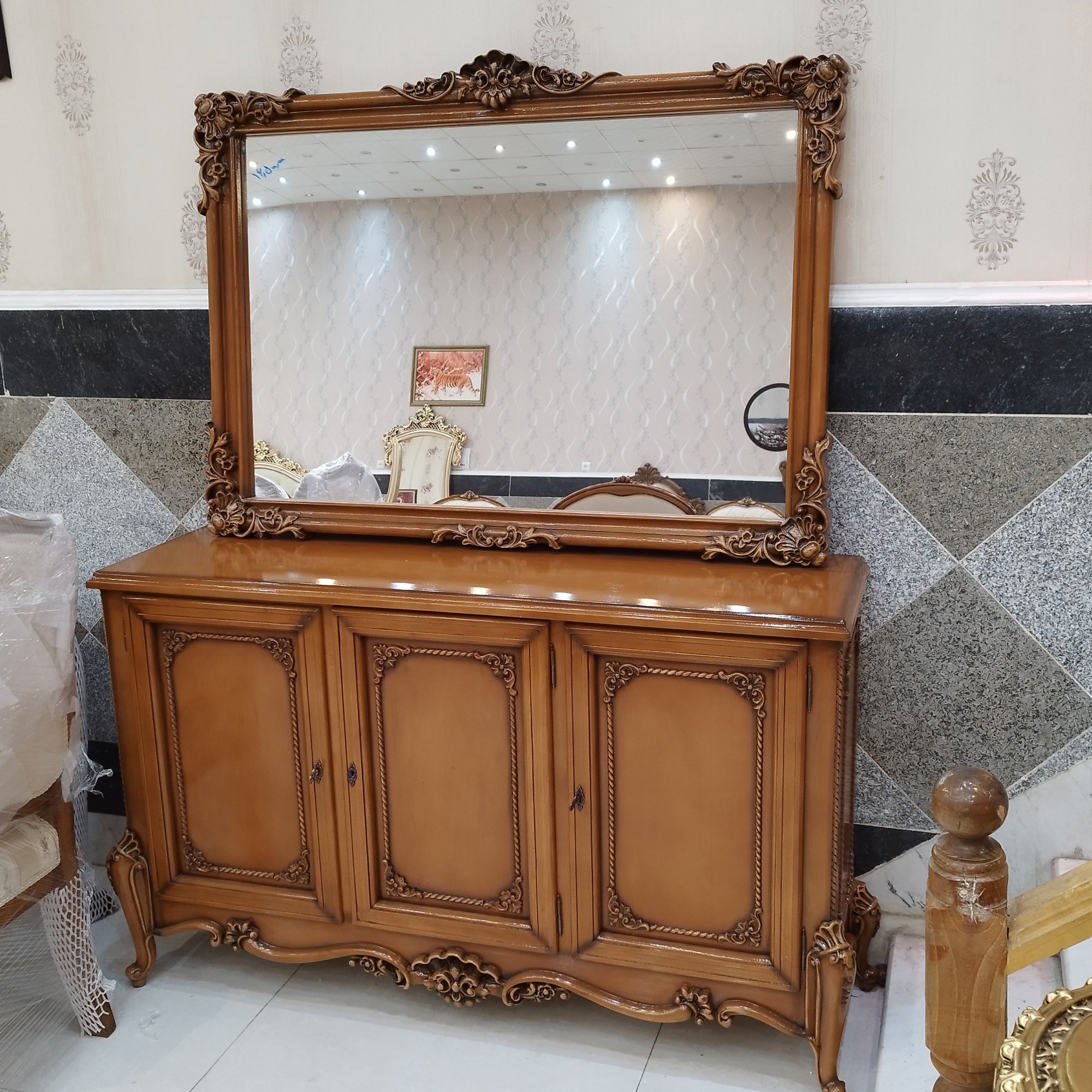 بوفه کف یا کنسول پذیرایی مدل ویولت 