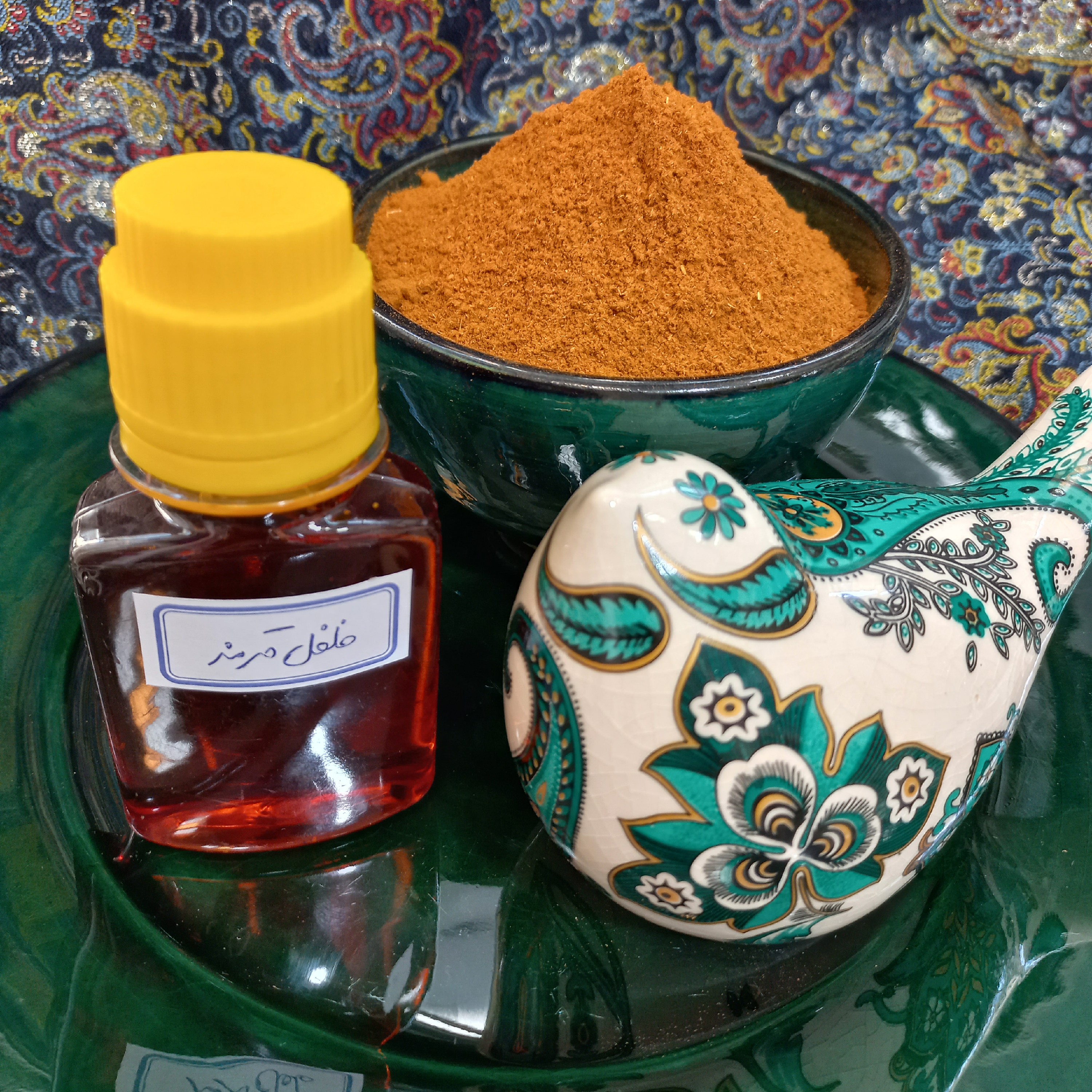 روغن فلفل قرمز 60ccکاهش  وزنافزایش اندازه  لب هابهبود وضعیت پوستتقویت سیستم ایمنی بدنکاهش اشتهابهبود عملکرد کلیه