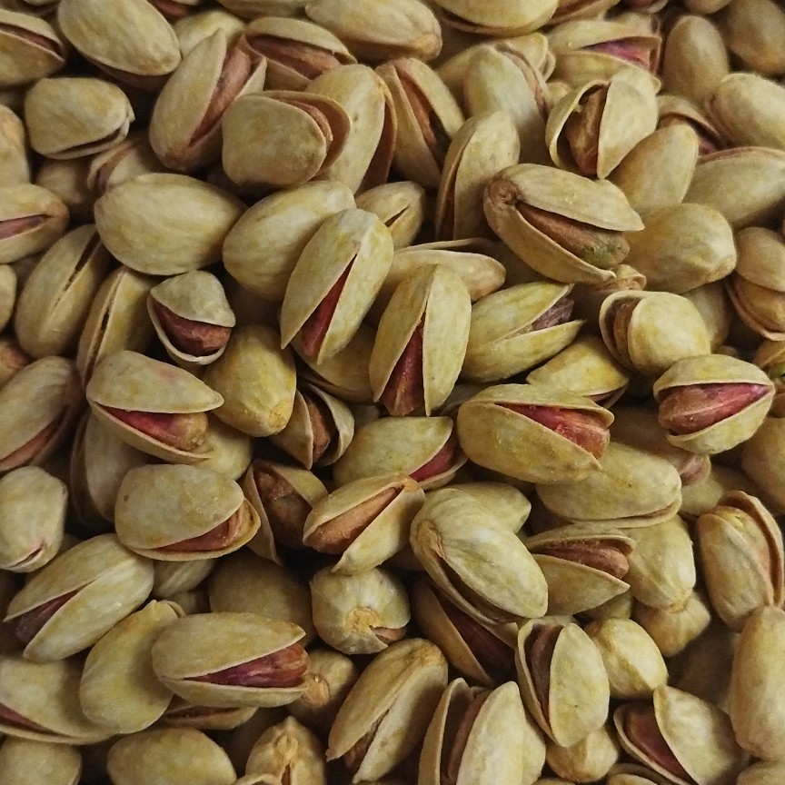 پسته خام احمد آقایی خندان درجه یک امساله