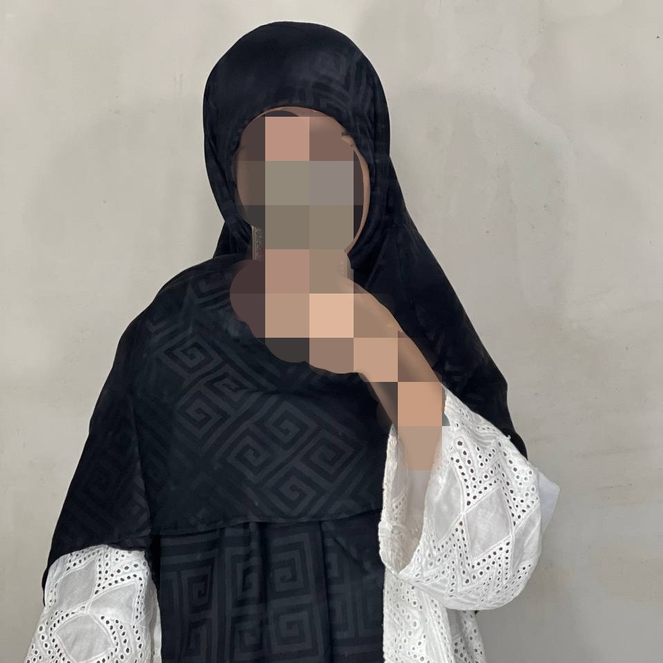 روسری ساتن ابریشم دور دست دوز