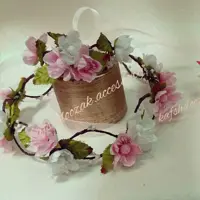 ست تاج گل و دستبند، سایز بندی دارد  رنگبندی زرشکی، بنفش، بنفش، سفید