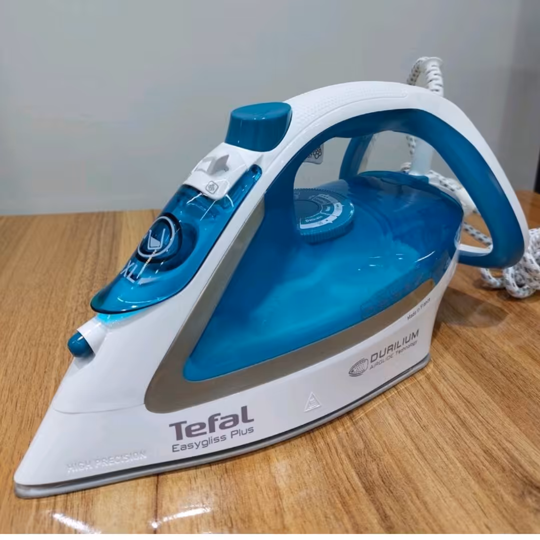 اتو بخار  تفال  فرانسه ، کف سرامیکی  توان 2500 واتی