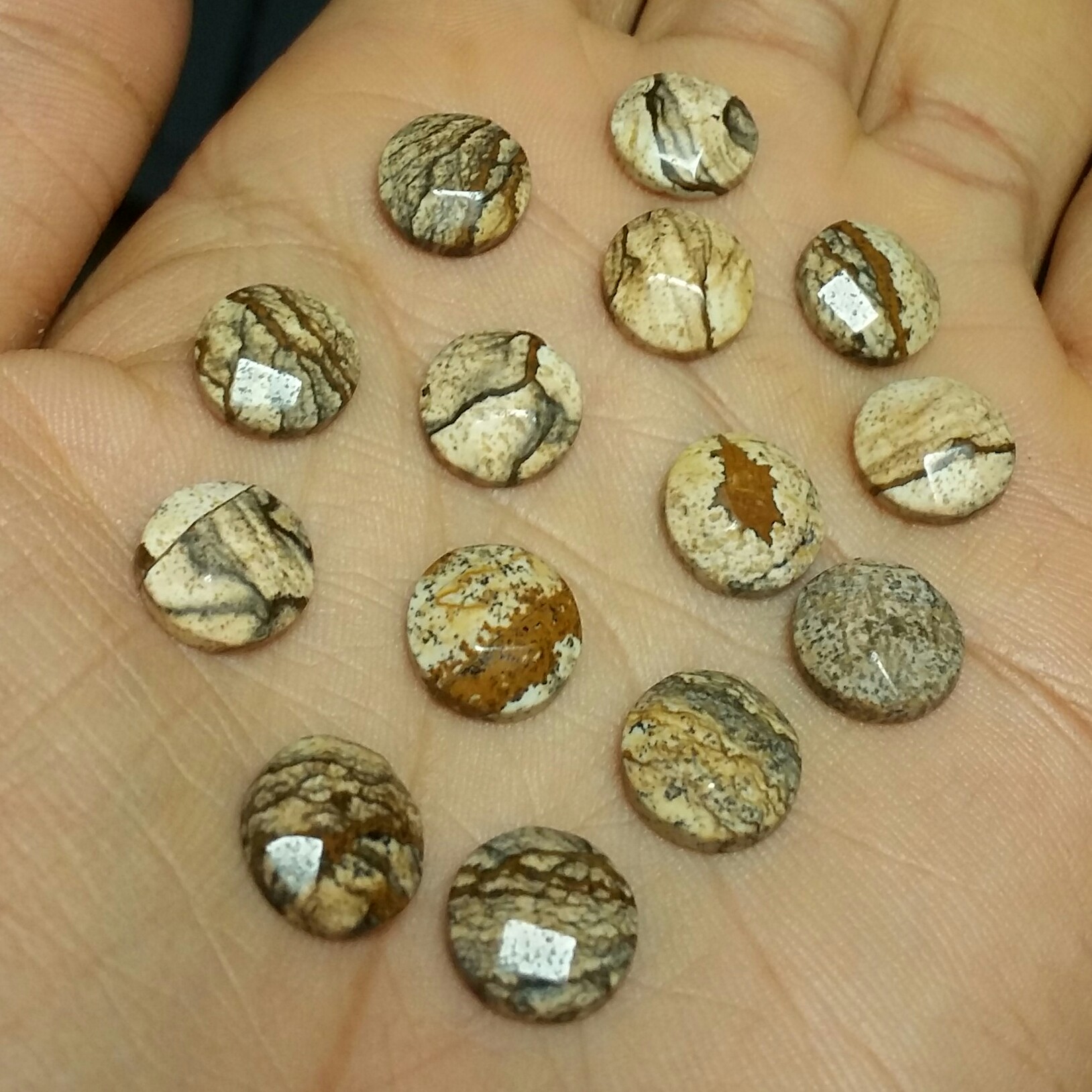 نگین جاسپر منظره کویری تراش جواهری گرد 