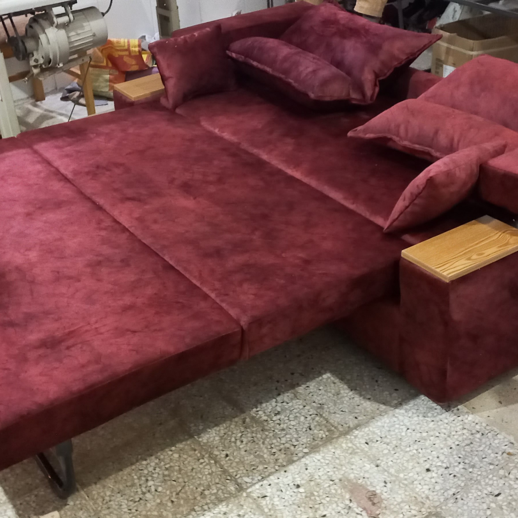 مبل تخت خواب شو تاشو