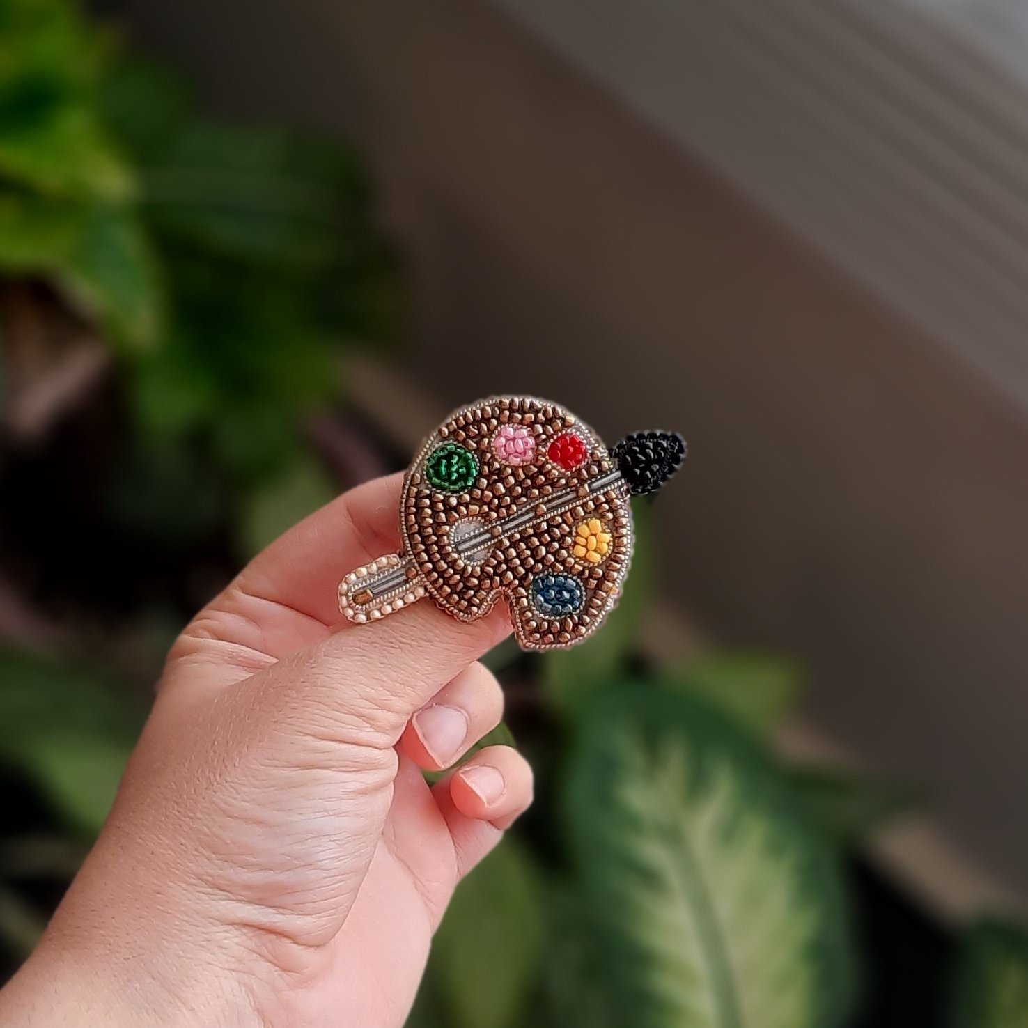 گلسینه پالت رنگ جواهر دوزی شده