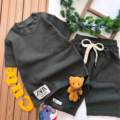 تیشرت شلوارک بیسکوبیتی