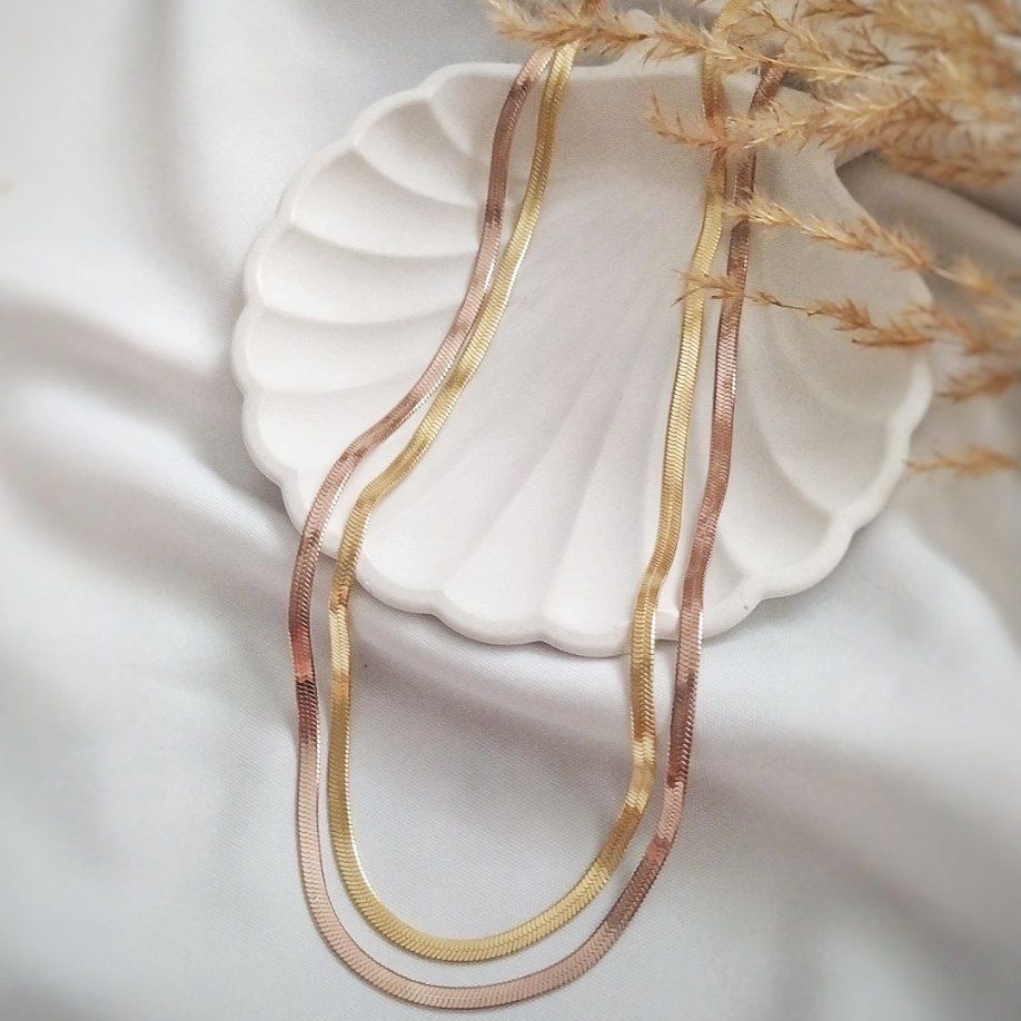 زنجیر دو ردیف مدل ماری. کد جفتی 150165225برند استیل.رنگ ثابت.طرح طلا