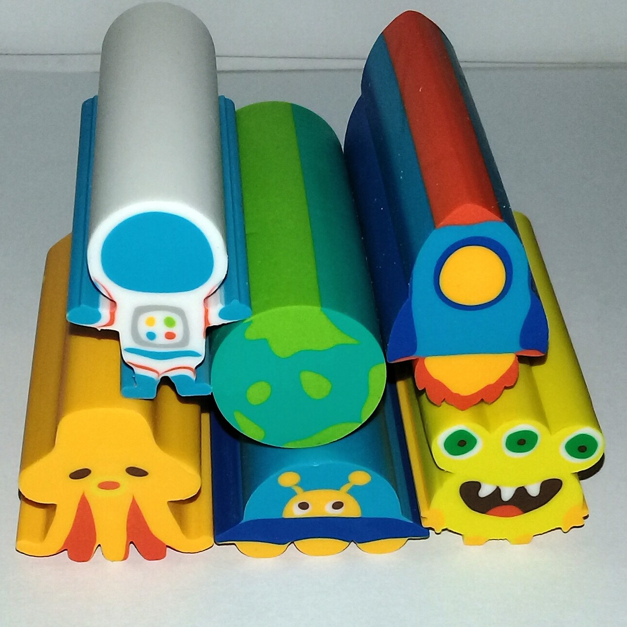 پاک کن استوانه ای فانتزی فضانورد پاک کن فانتزی (شش عدد)