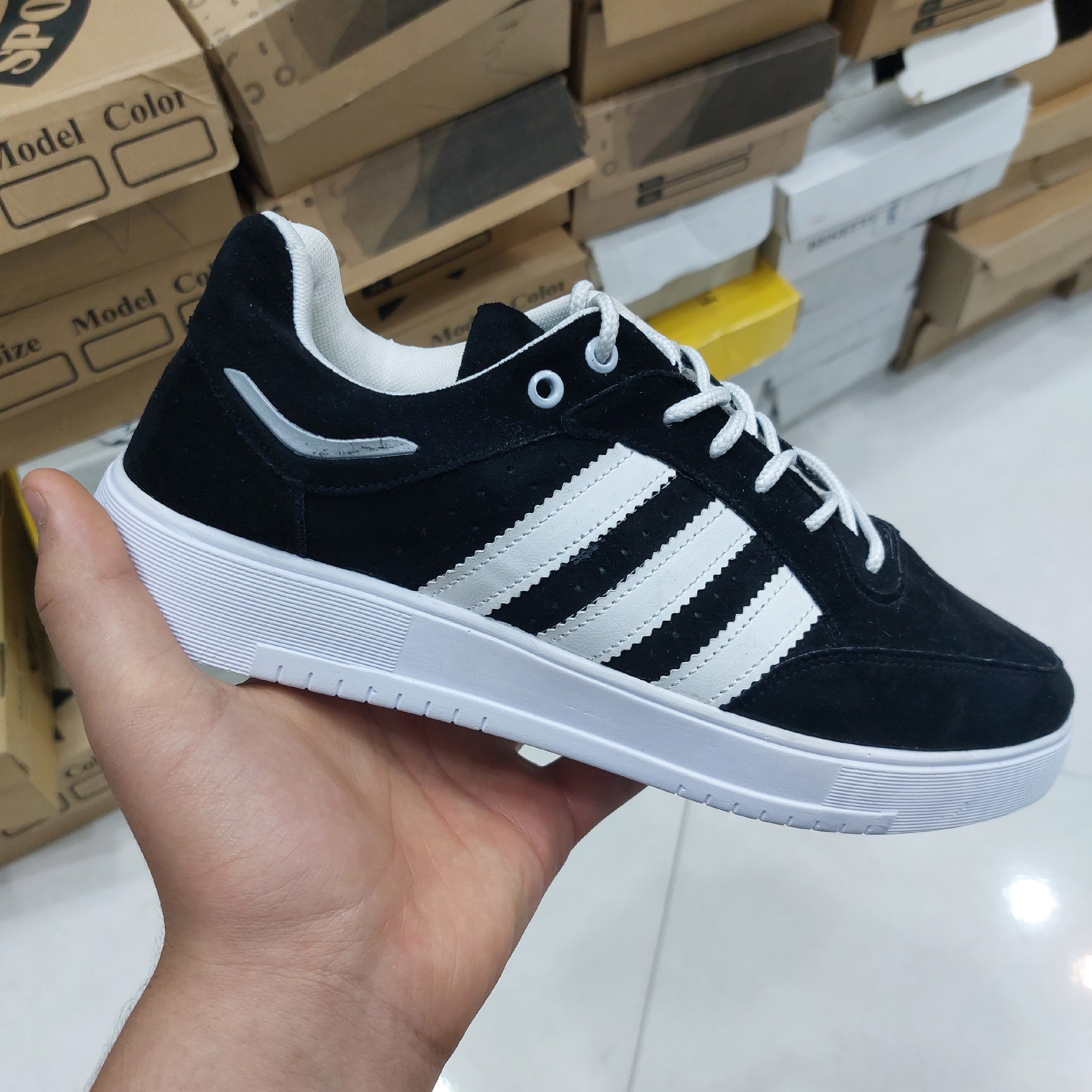 ادیداس سبک راحت کفی طبی منعطفدر سه رنگ 