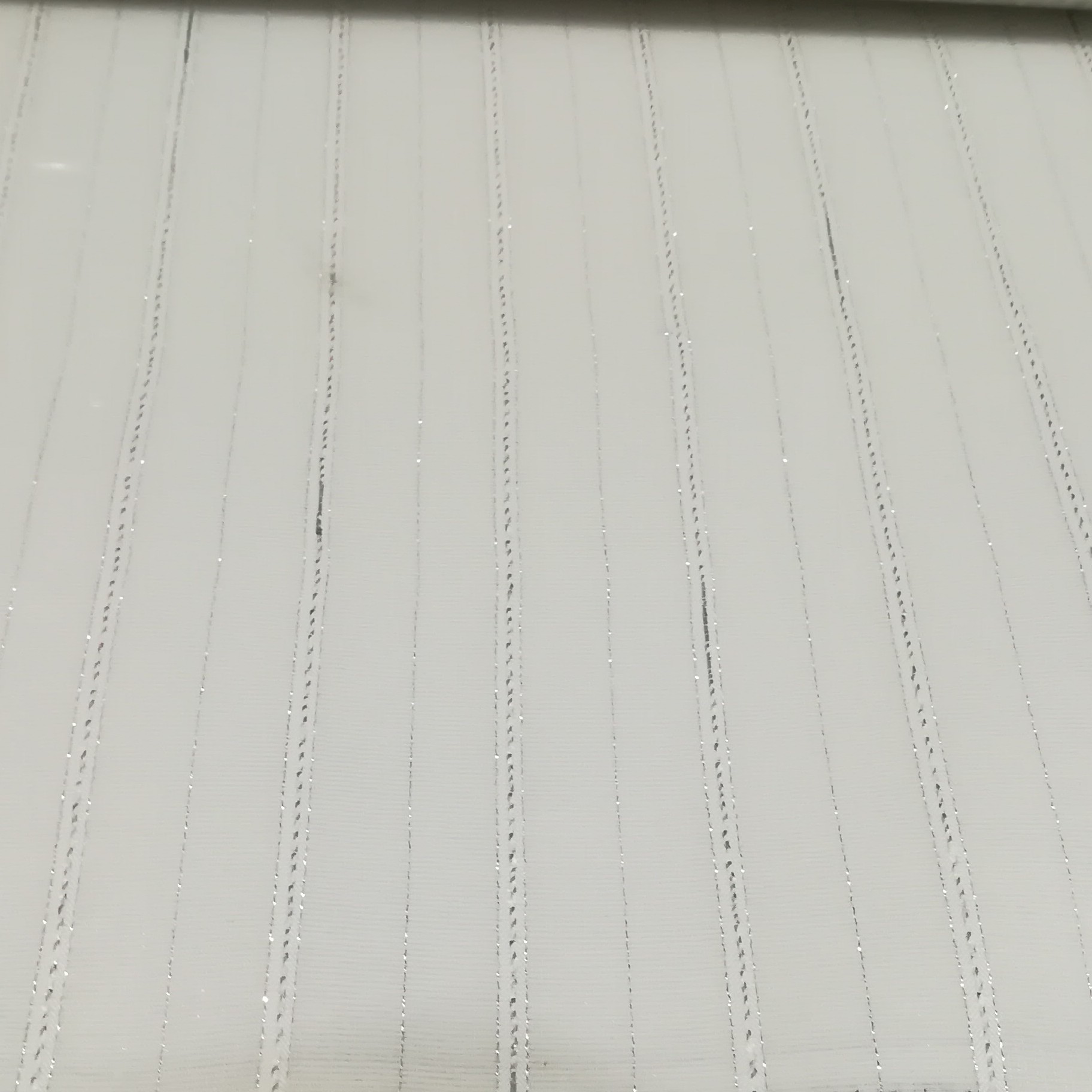 پارچه پرده حریر تور سفید ونقره ای دوخت نقره ای عرض3 متر  حداقل سفارش 5متر