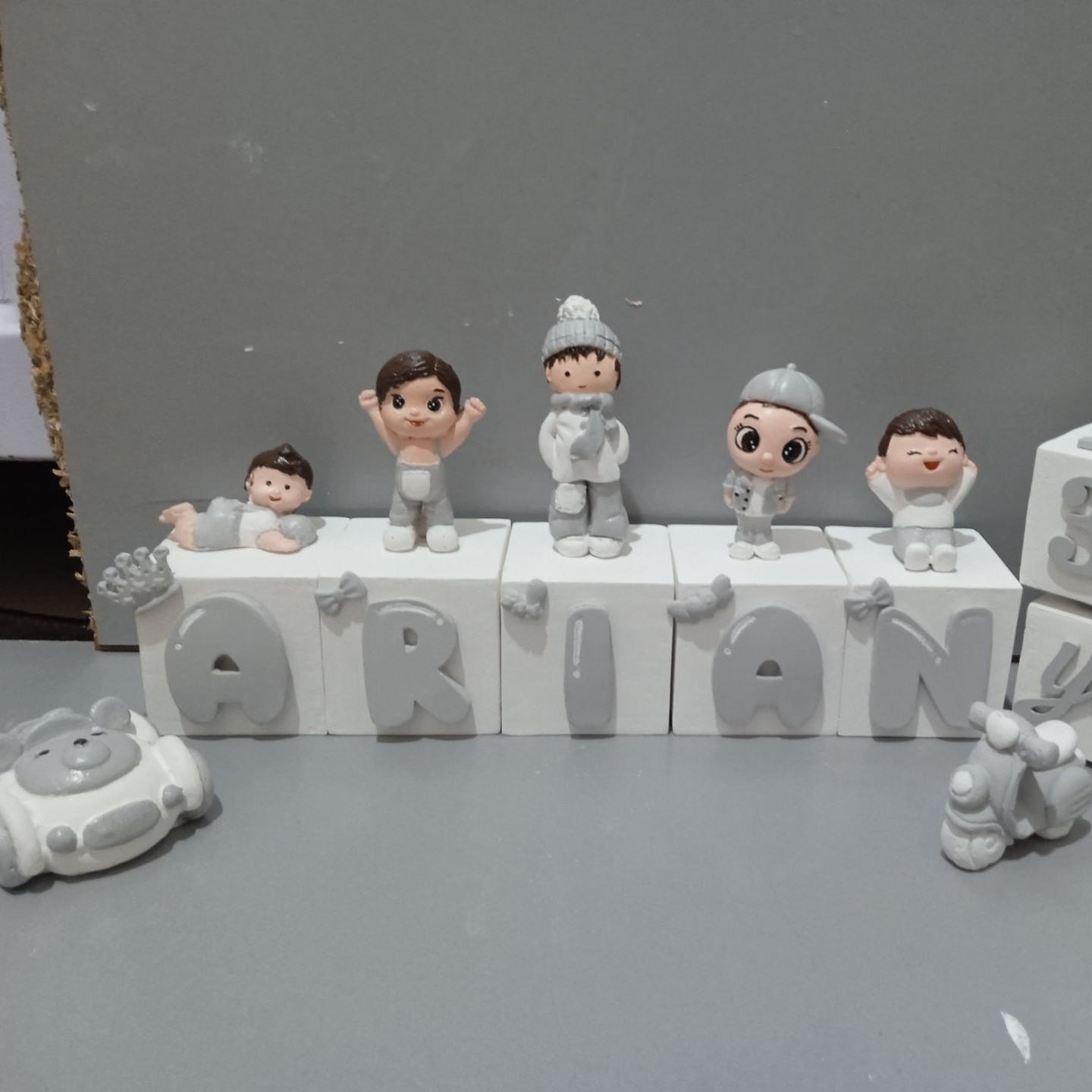 استند اسم آرین ساخته شده با پودر سنگ هنری ترک 