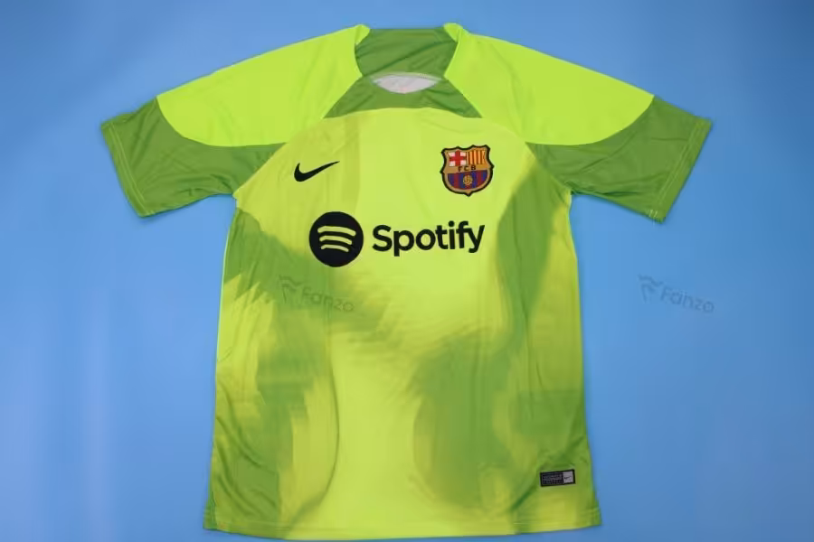 ست دروازه بانی بارسلونا 2023-2022 سبز | هوادار