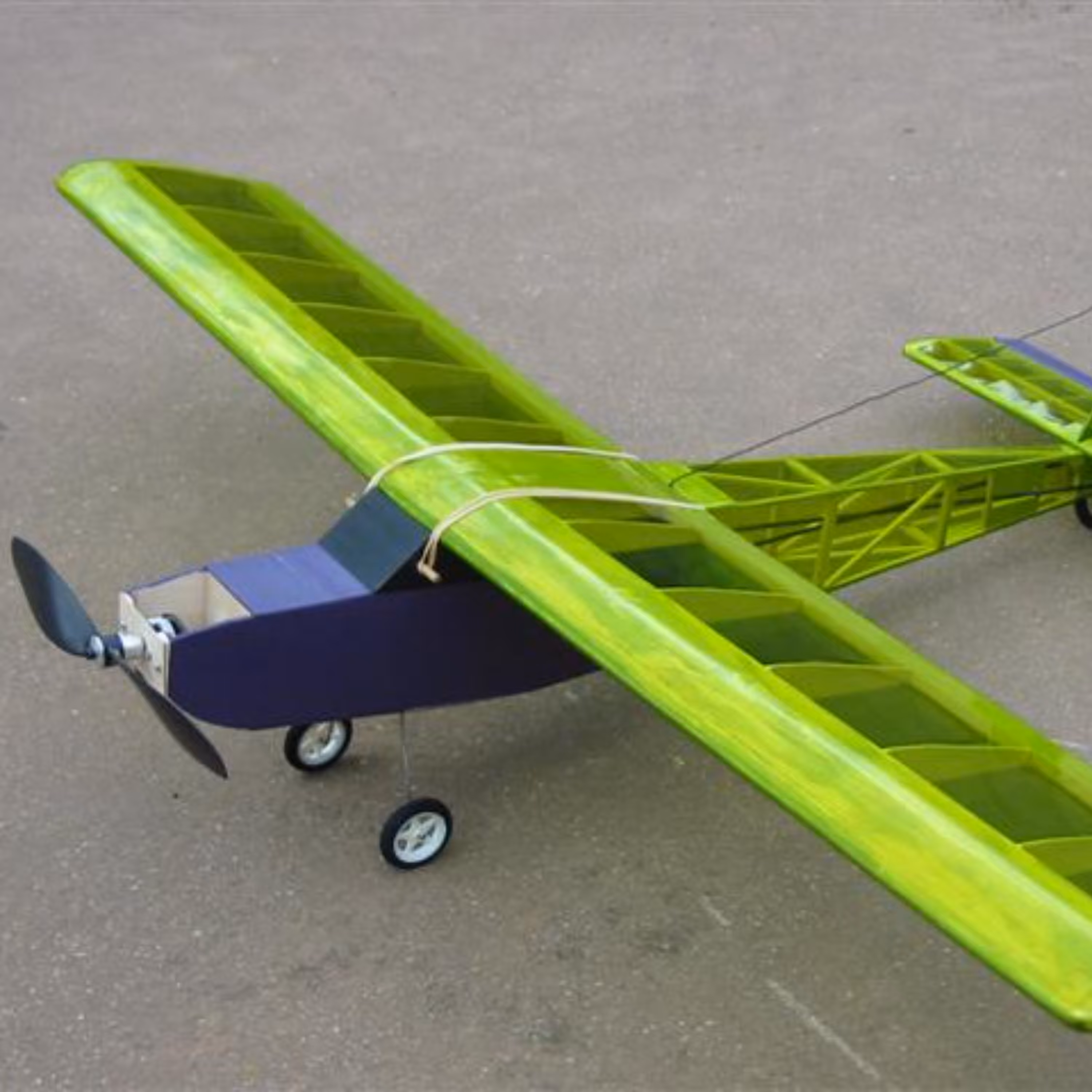 پهپاد سفارشی مدل فونیکس برد یک کیلومتر