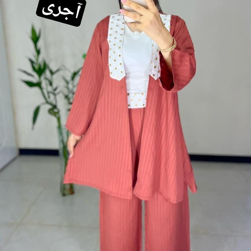 ست مانتو شلوار زنانه و دخترانه.ست مانتو و شلوار. جنس کرسپو. فری سایز 38تا46. مانتو زنانه مانتو دخترانه خرجکار آینه کاری