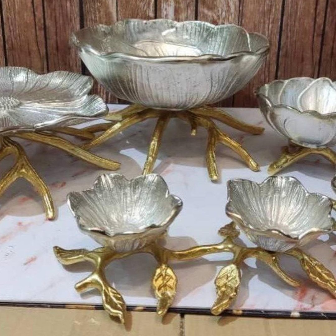 سرویس پذیرایی لوتوس