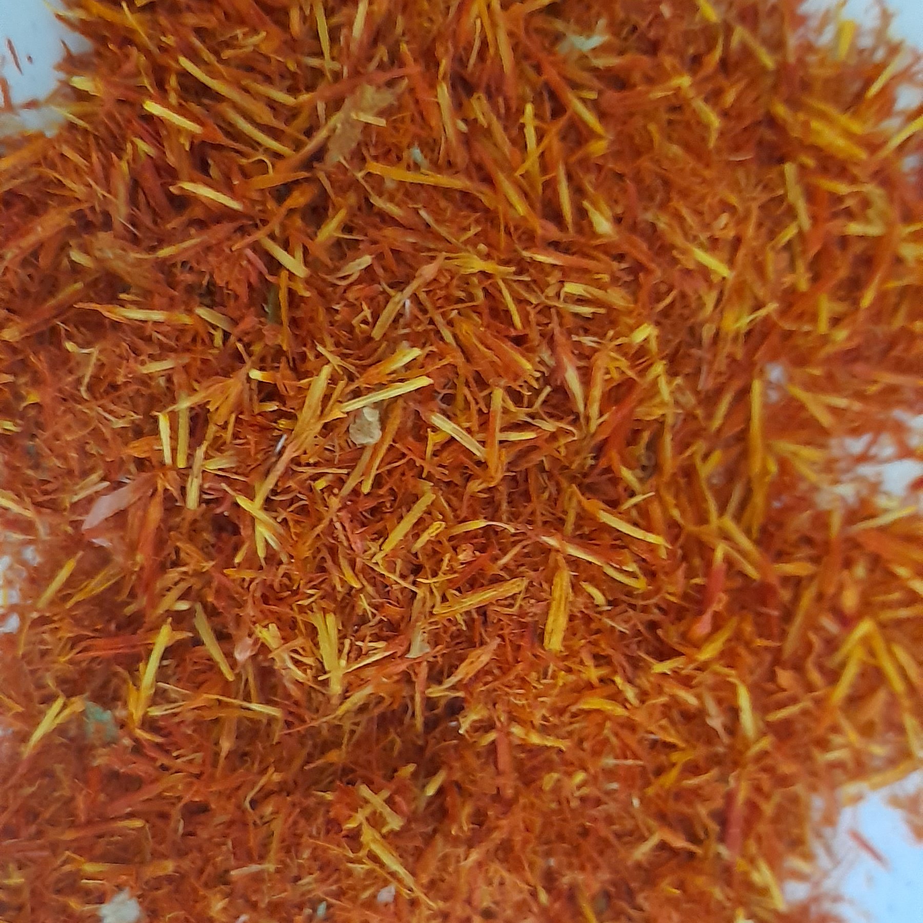 گلرنگ ریشه سفید درجه یک 100گرمی