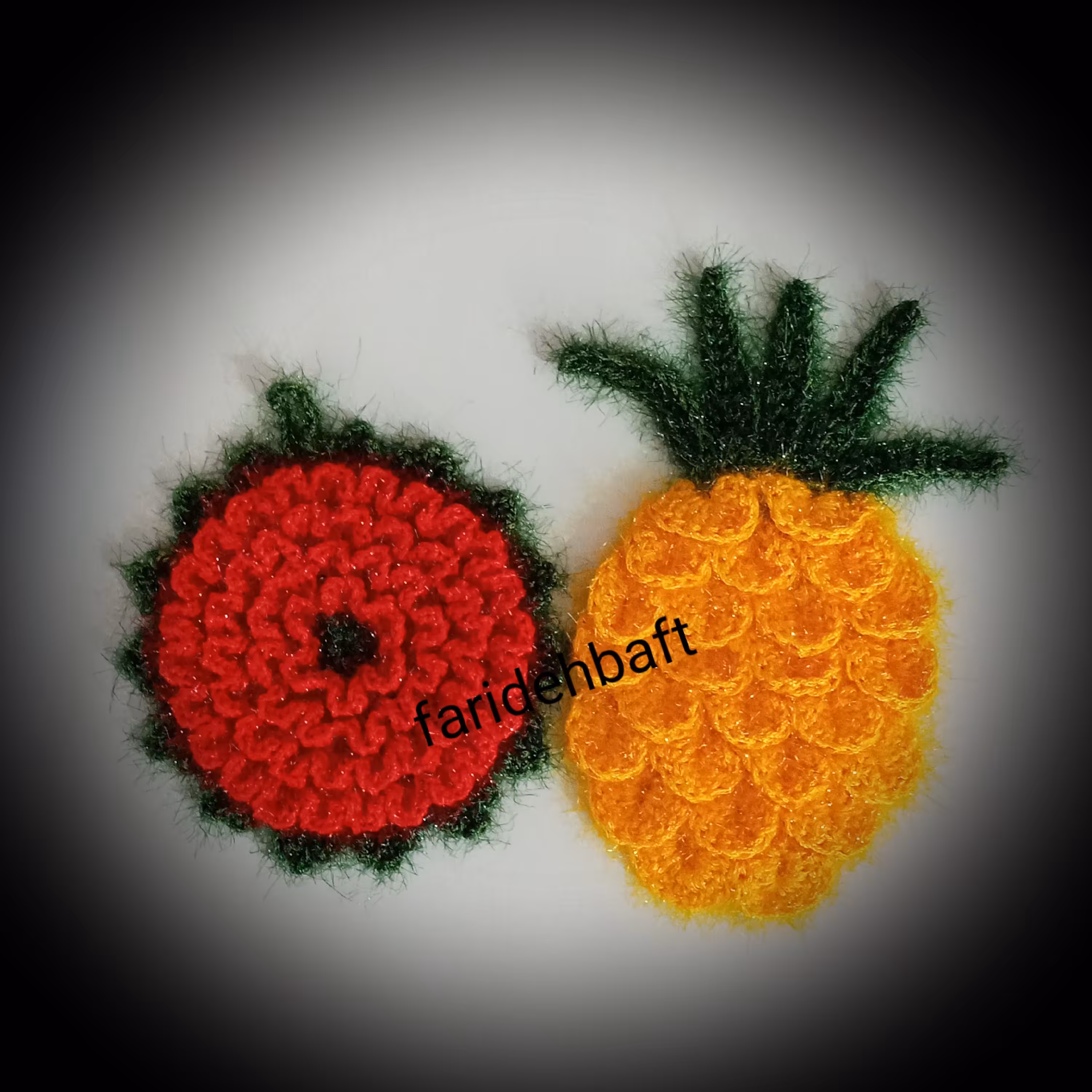 اسکاج دستبافت سوزنی طرح آناناس و گل