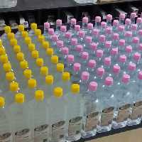 گلاب عیار 60 قمصر کاشان 2لیتر با کیفیت خاص و تولید سفارشی و سنتی