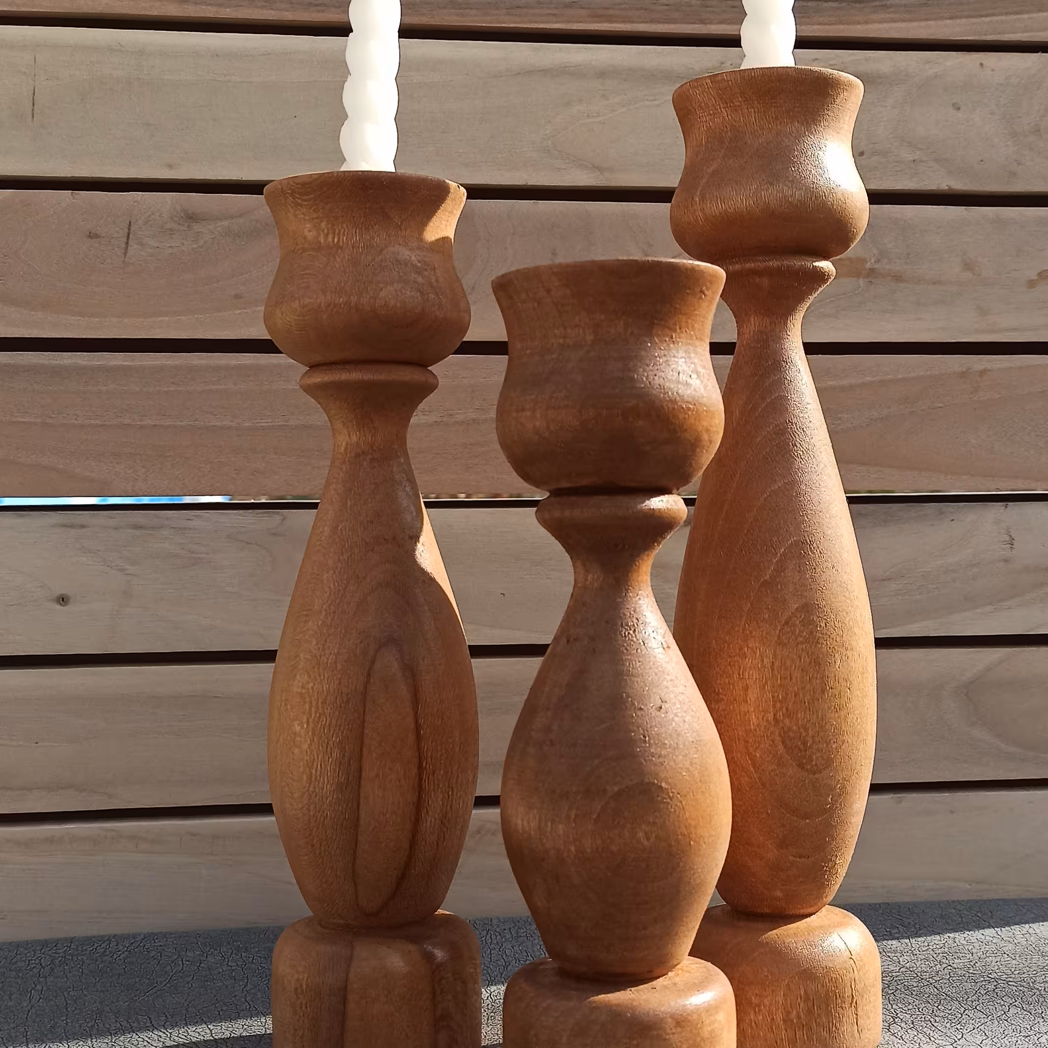 ست سه تایی جاشمعی و شمعدان چوبی طرح لاله